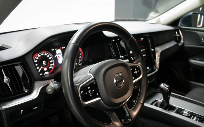 Volvo V60 cena 102900 przebieg: 40000, rok produkcji 2020 z Ostrów Lubelski małe 277